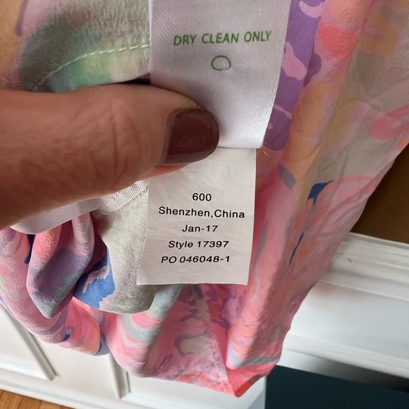 Lily Pulitzer Bailey Multi Playa Hermosa Vibrant Floral Silk Top Size Small - Picture 8 of 8